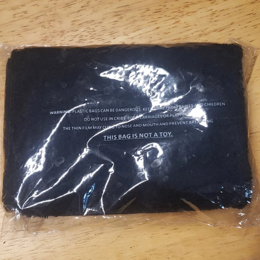NWOT Shamrock EmblemTerry Cloth Hand Towel